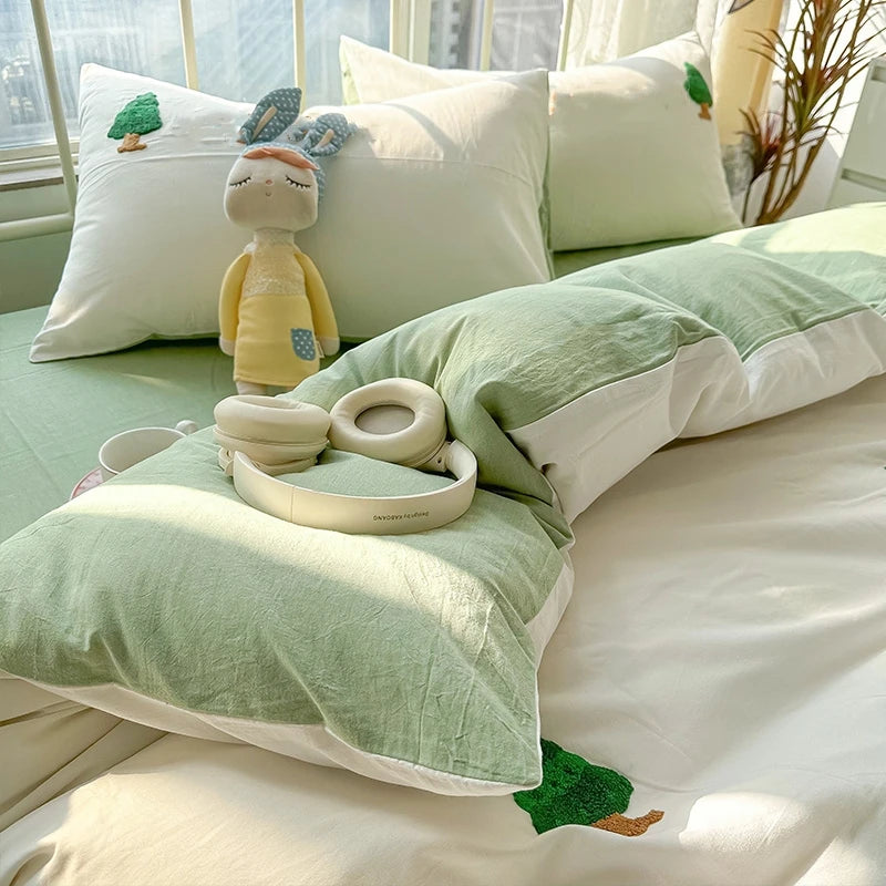 pine tree embroidery bedding set