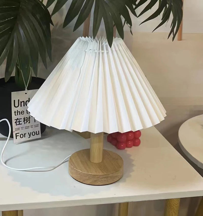 pleated cute lamp